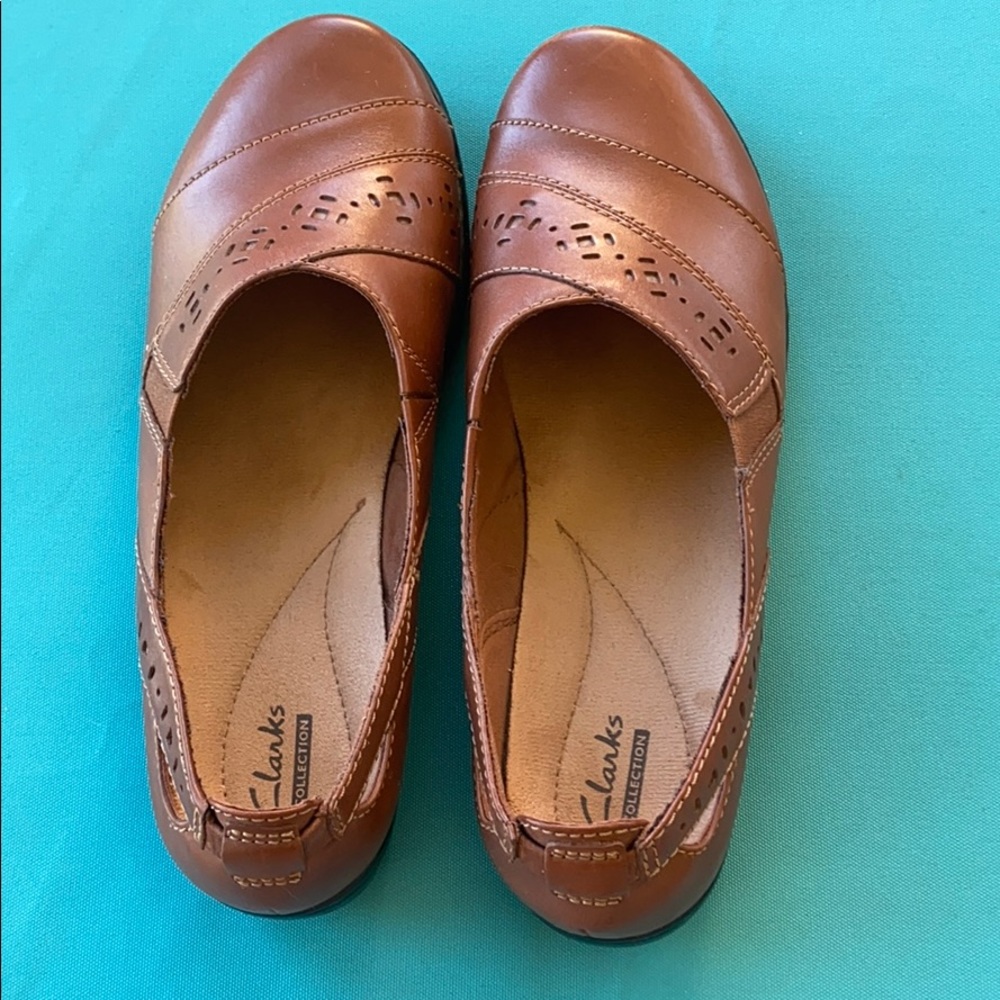 Clark’s 8 1/2 wide leather shoes